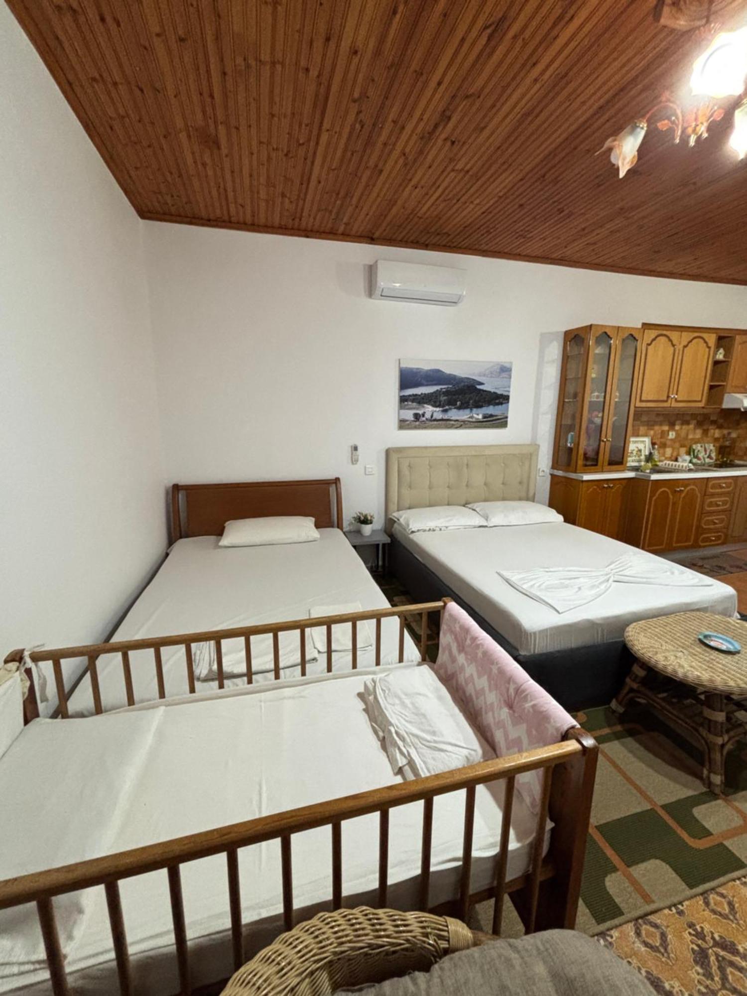 فندق Lida'S House Lukovë المظهر الخارجي الصورة